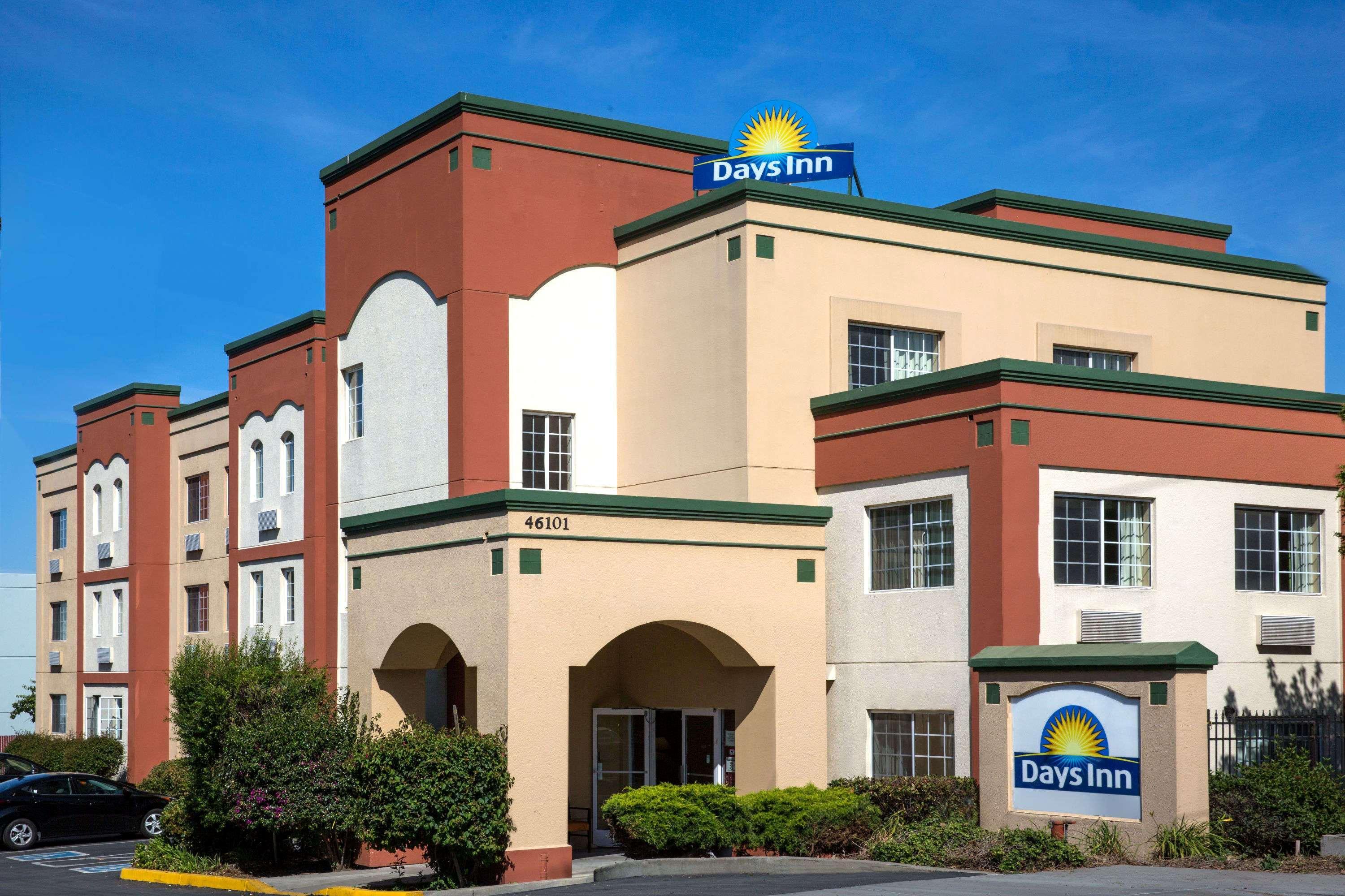 Days Inn By Wyndham Fremont Esterno foto